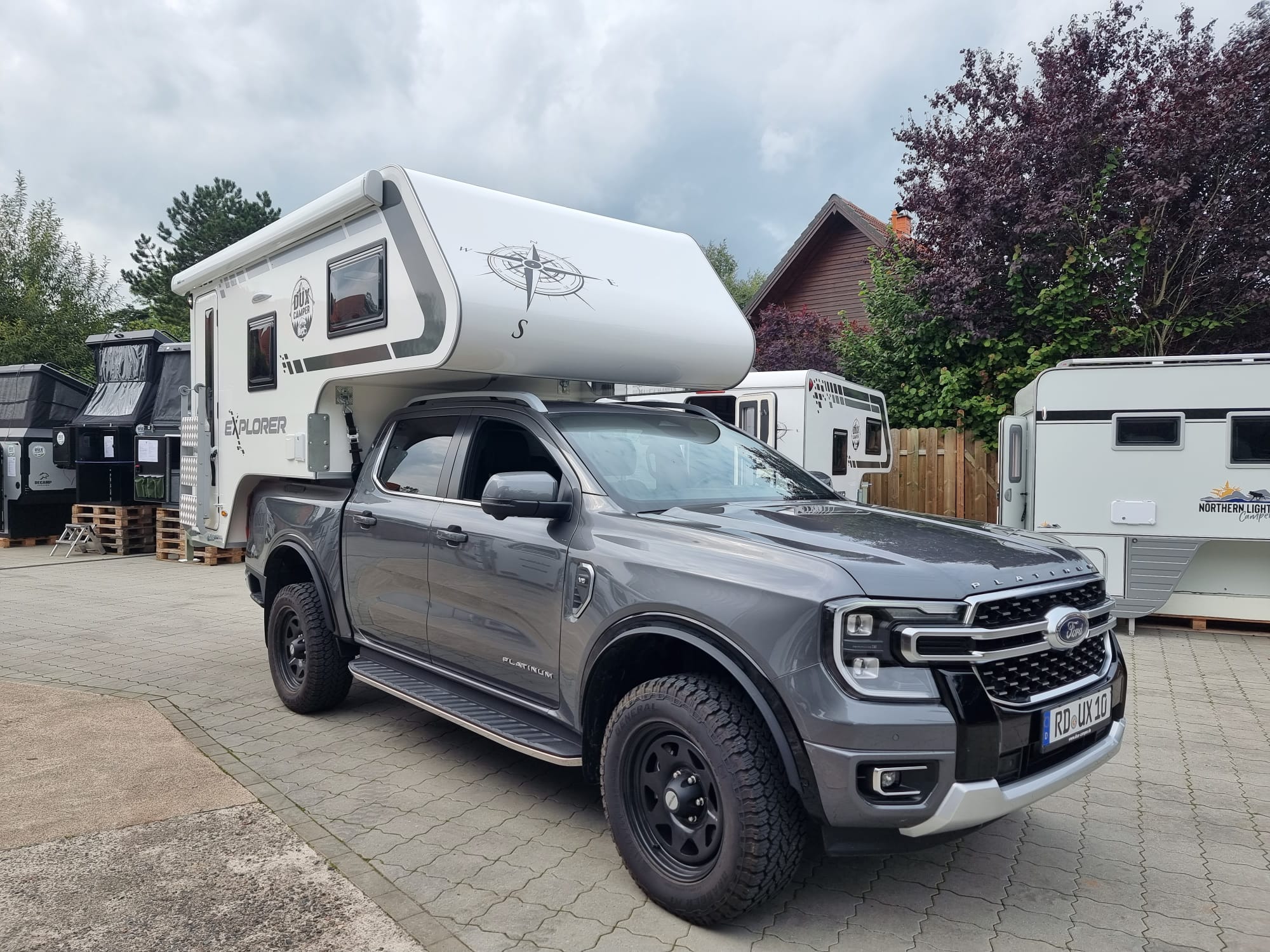 Die Pickup Wohnkabine Camp Crown Overlander 220 - Modell 2018